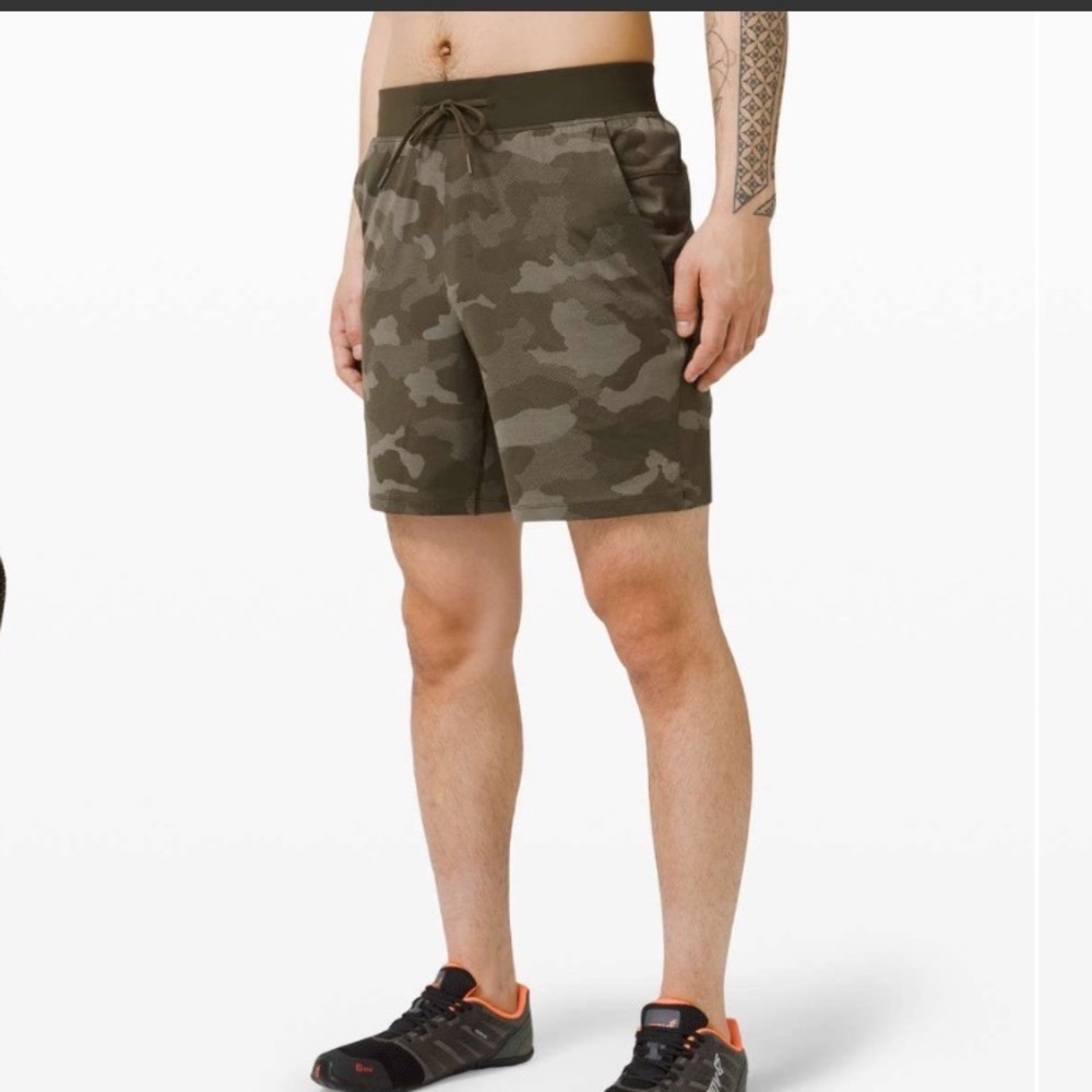 Lululemon T.H.E. Short Linerless 7"
Variegated Mesh Camo Max Dark Olive M7AN9S L